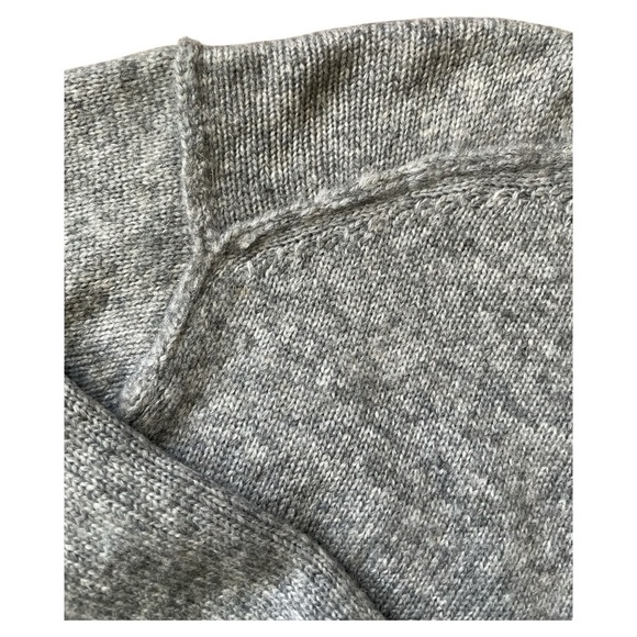 J. Crew Raw Seam Crewneck Sweater Size Small - Picture 4 of 9